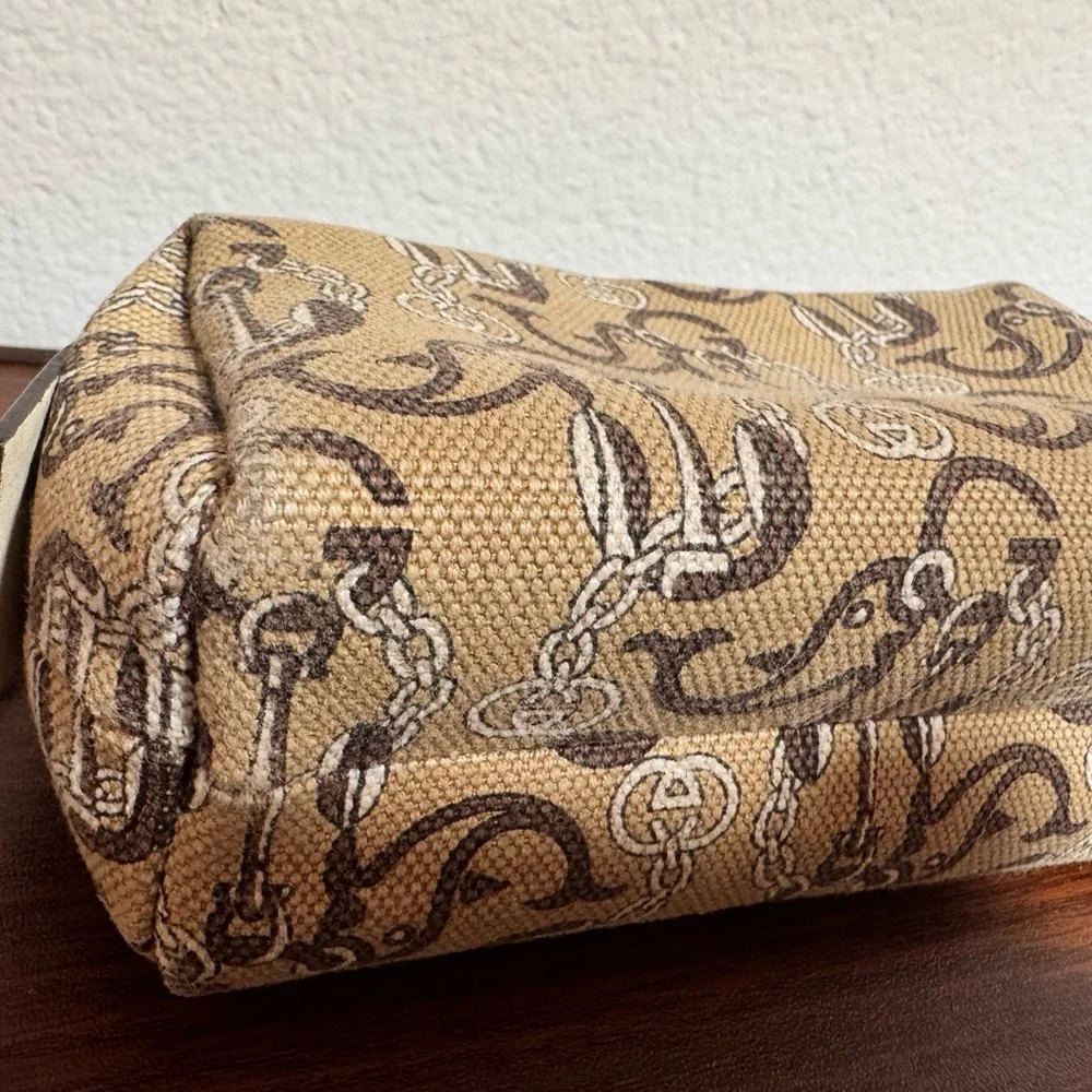 Gucci Anchor & Whale Cosmetic Pouch - Picture 5 of 11